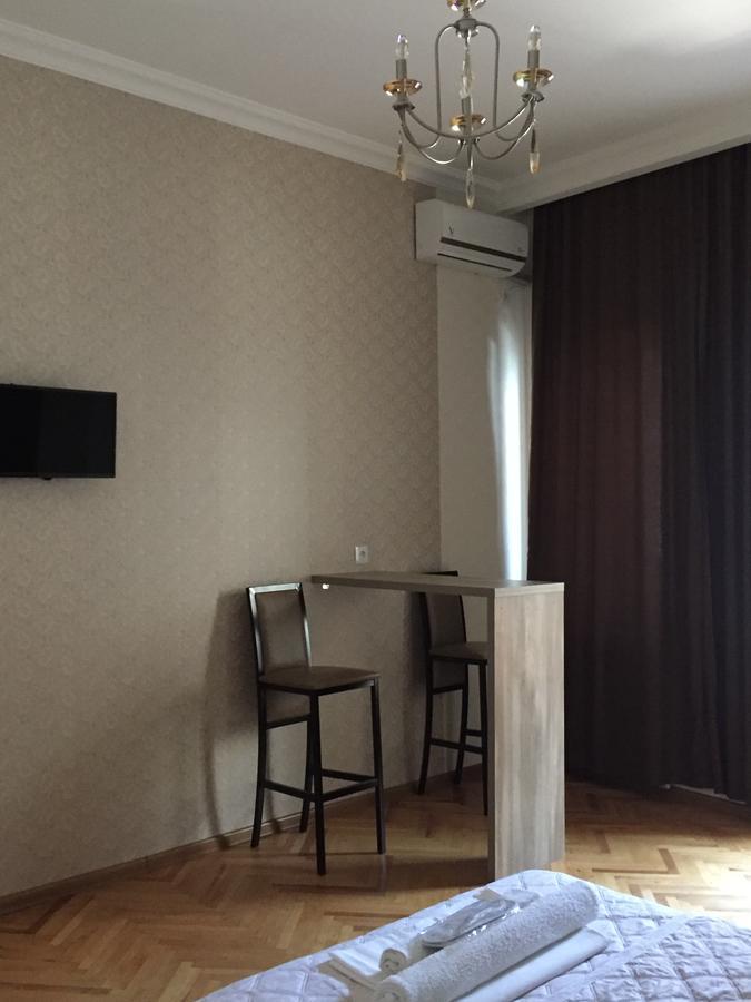 Guest House Rafael Тбилиси Екстериор снимка