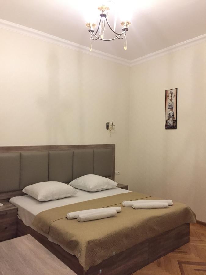 Guest House Rafael Тбилиси Екстериор снимка