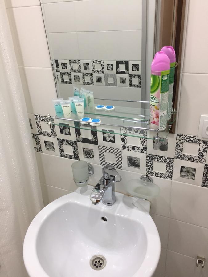 Guest House Rafael Тбилиси Екстериор снимка