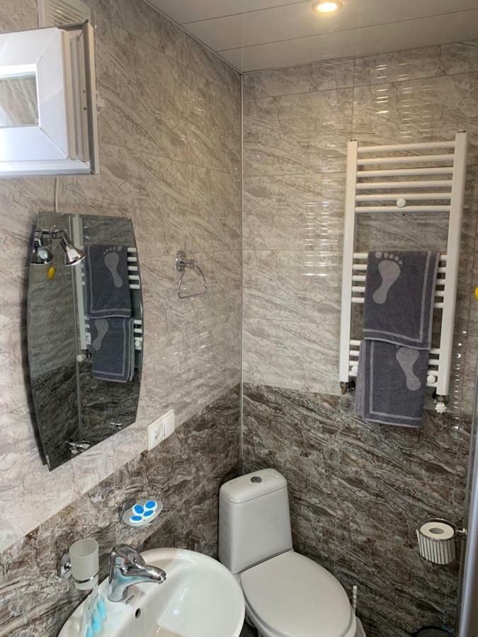 Guest House Rafael Тбилиси Екстериор снимка