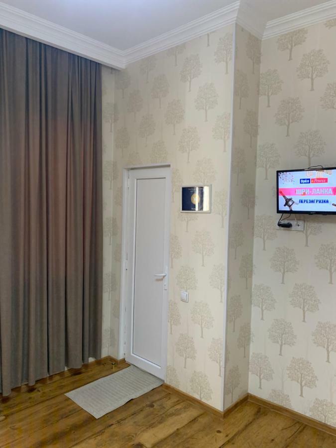 Guest House Rafael Тбилиси Екстериор снимка