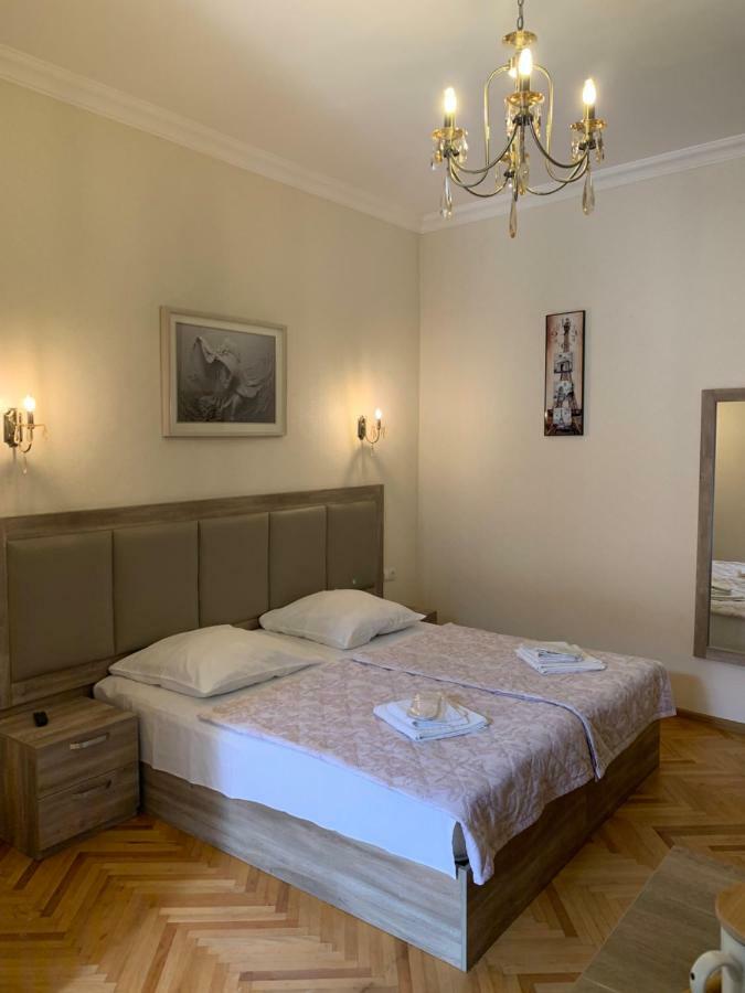 Guest House Rafael Тбилиси Екстериор снимка